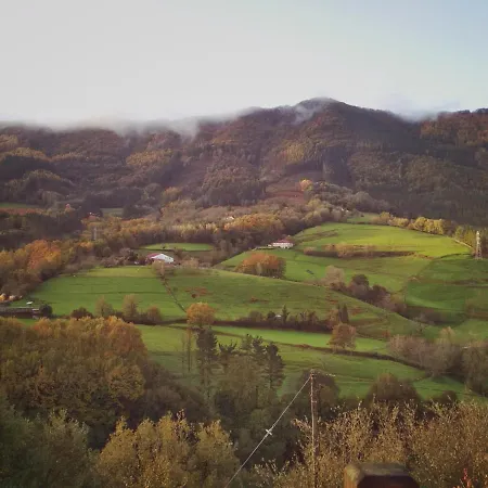 Atico Acogedor En Zona Rural Cerca De La Costa Y Las Ciudades. Appartamento *
